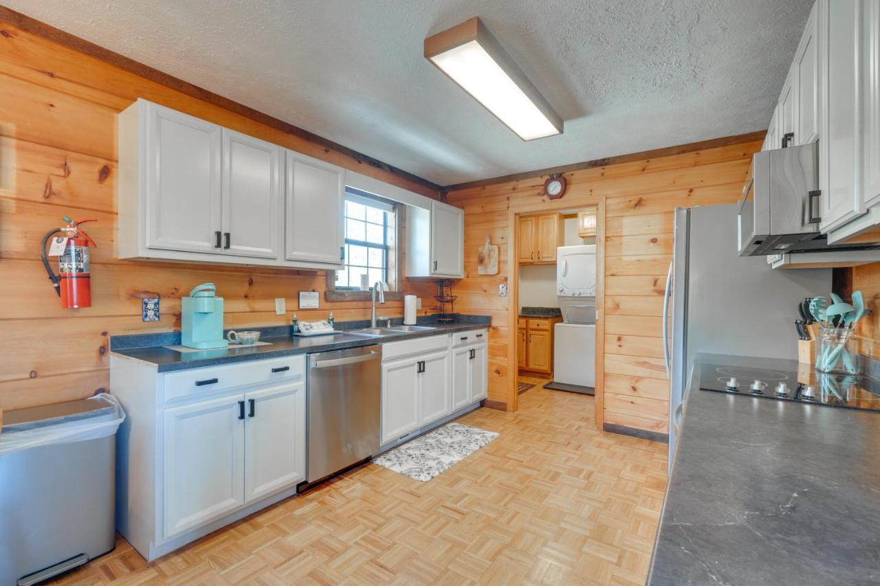 Central Sevierville Cabin With Hot Tub And Views! מראה חיצוני תמונה
